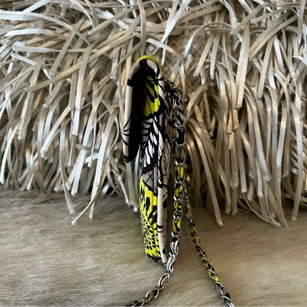 VERA BRADLEY Citron 2014 Mini Cellphone Crossbody Chainlink Yellow Black Floral